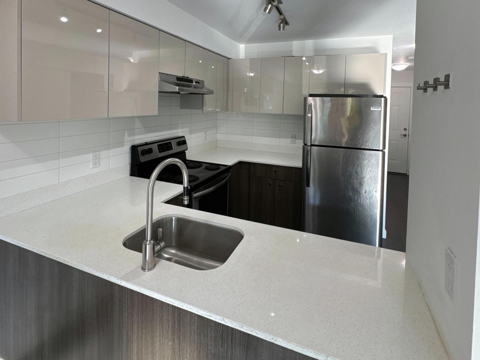 10688 140 Street Unit 103, Surrey, BC V3T 0M6