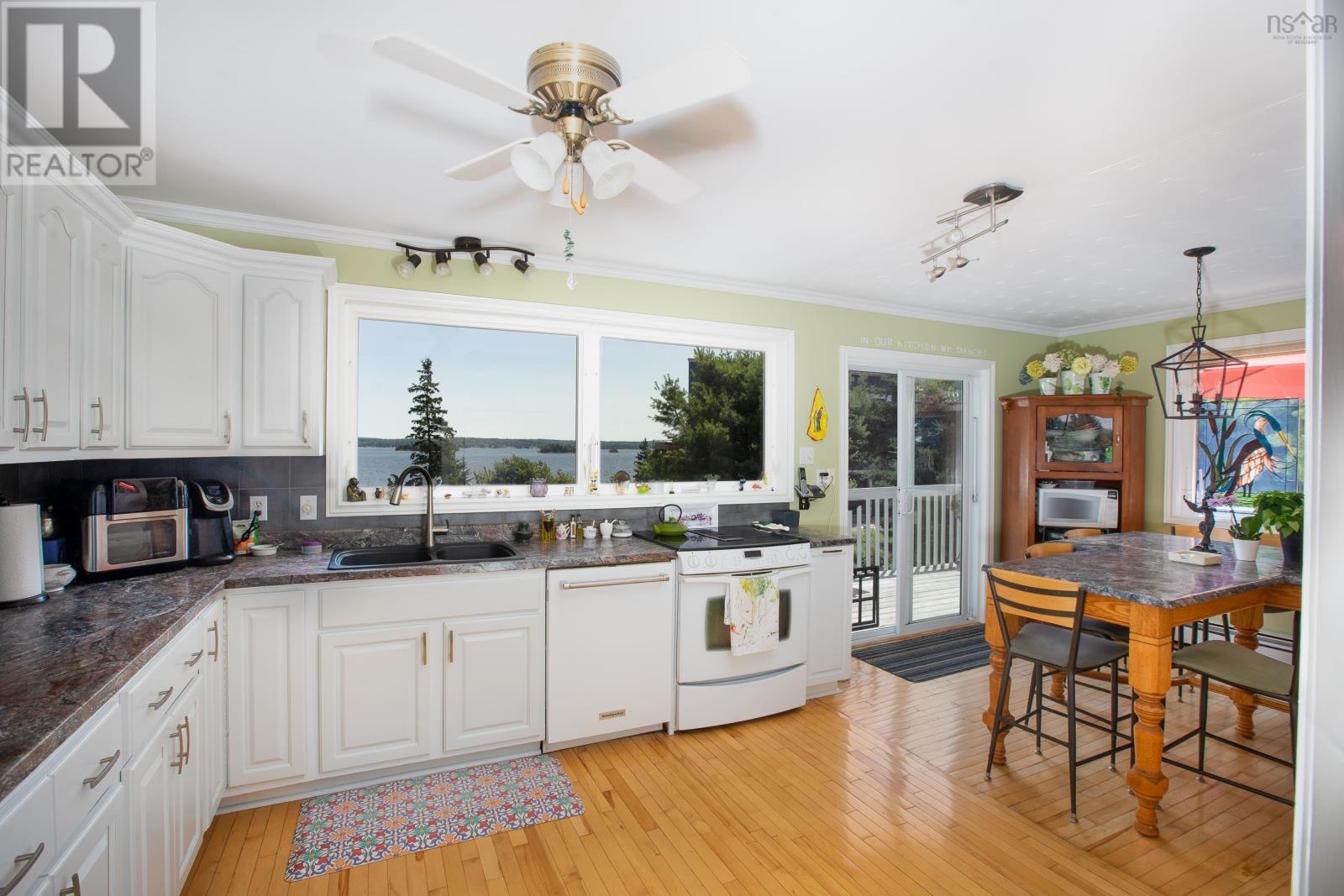 100 Meisners Point Rd, Ingramport, NS B3E 3Z3