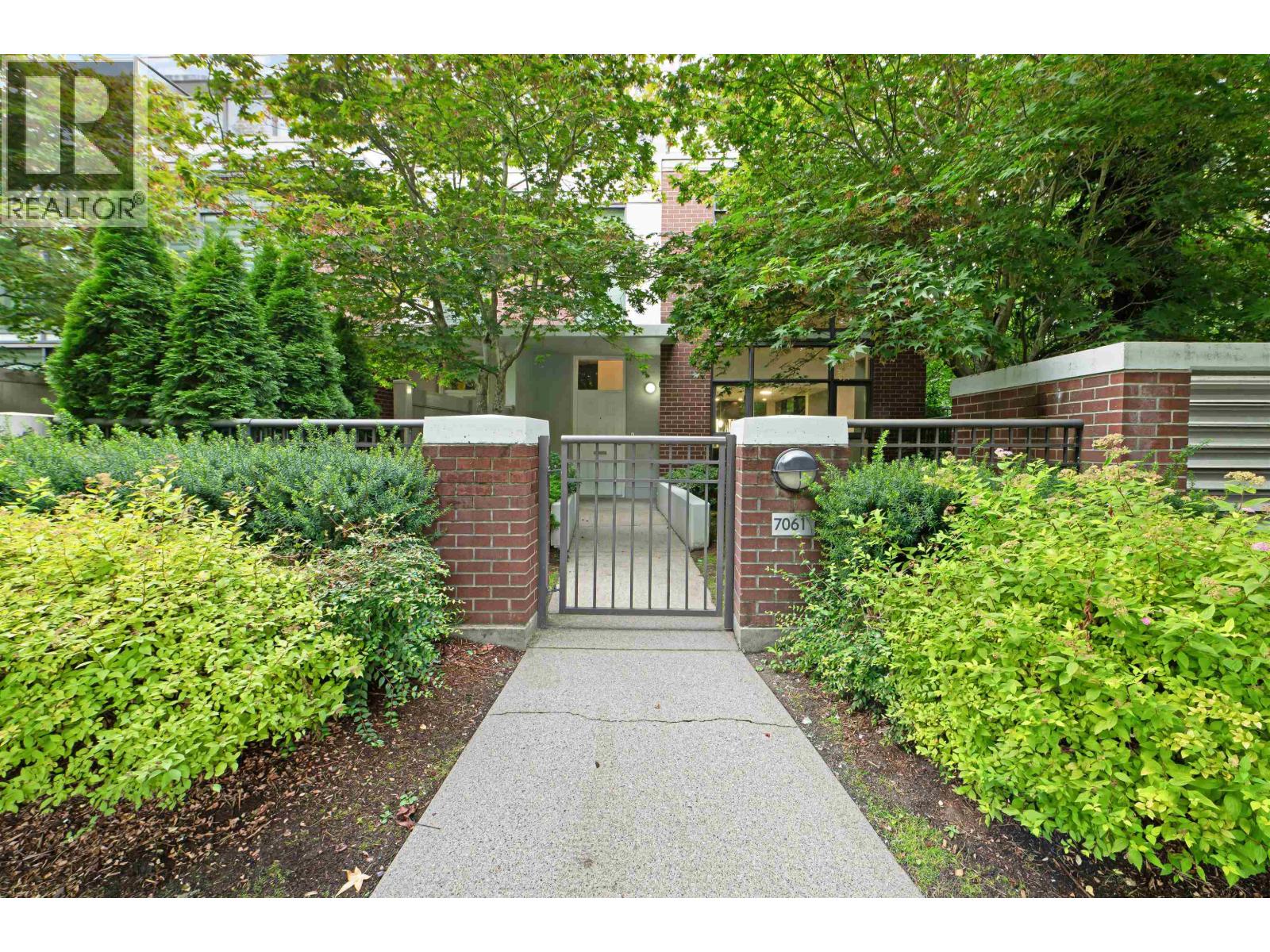 7061 17th Avenue, Burnaby, BC V3N 1K6