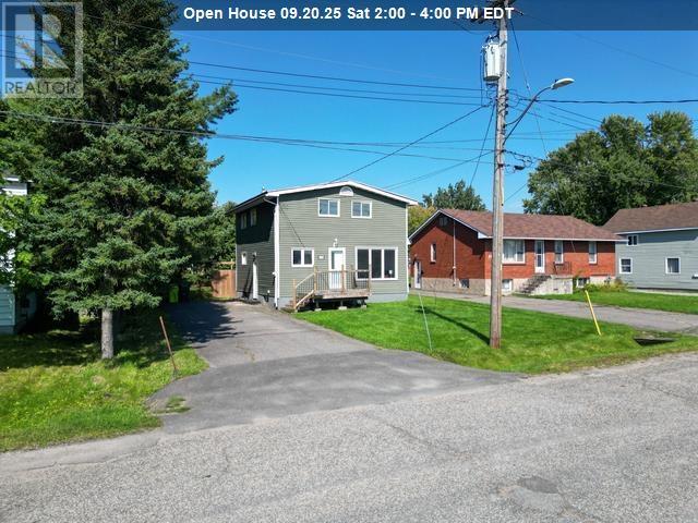 298 Hampton Rd, Sault Ste. Marie, ON P6C 2N7