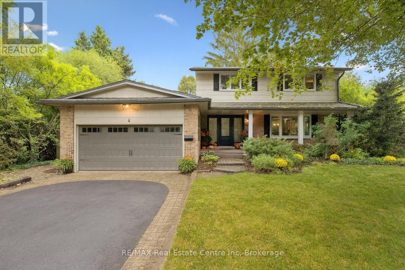 4 Berkley Pl, Guelph, ON N1E 1E6