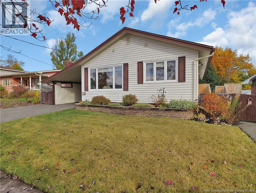 107 Carney, Moncton, NB E1C 4J1