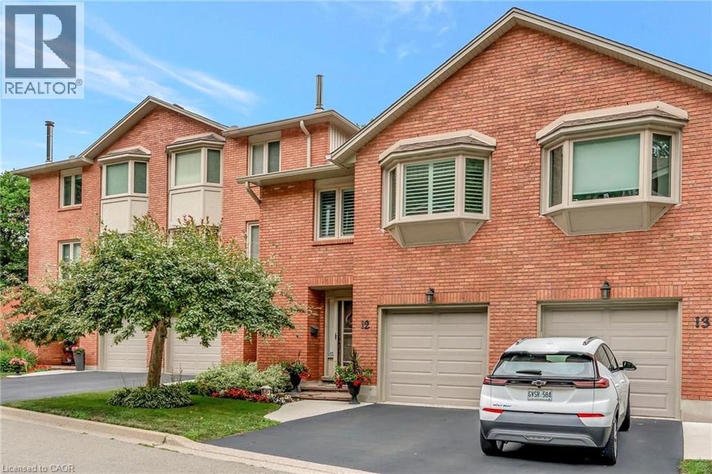 30 Osler Drive Unit 12, Dundas, ON L9H 6W2