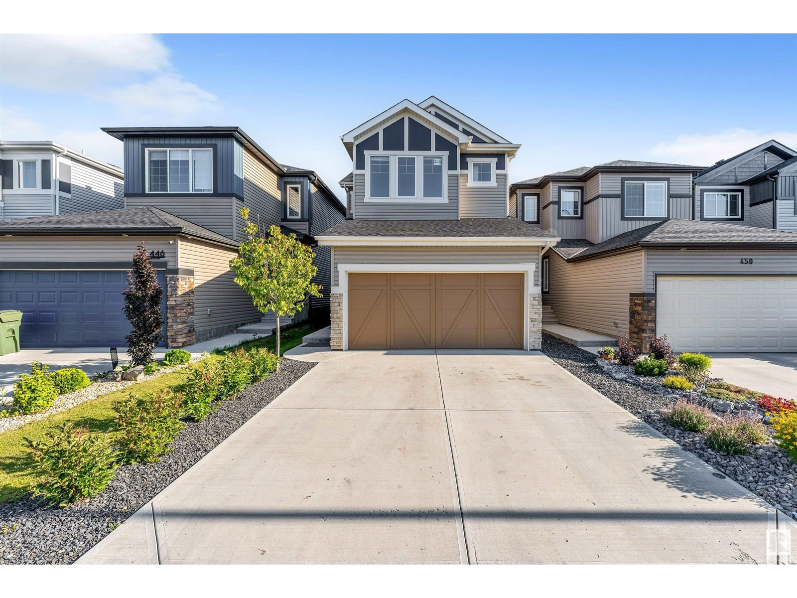 448 Roberts Cr, Leduc, AB T9E 1N4