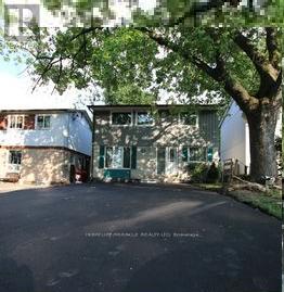 3 Gatsby Sq, Brampton, ON L6S 2H4