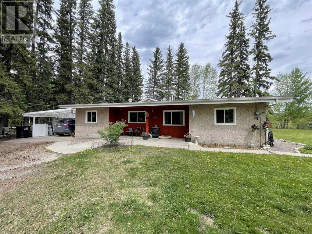 203 Maurer Dr, Hinton, AB T7V 2C4