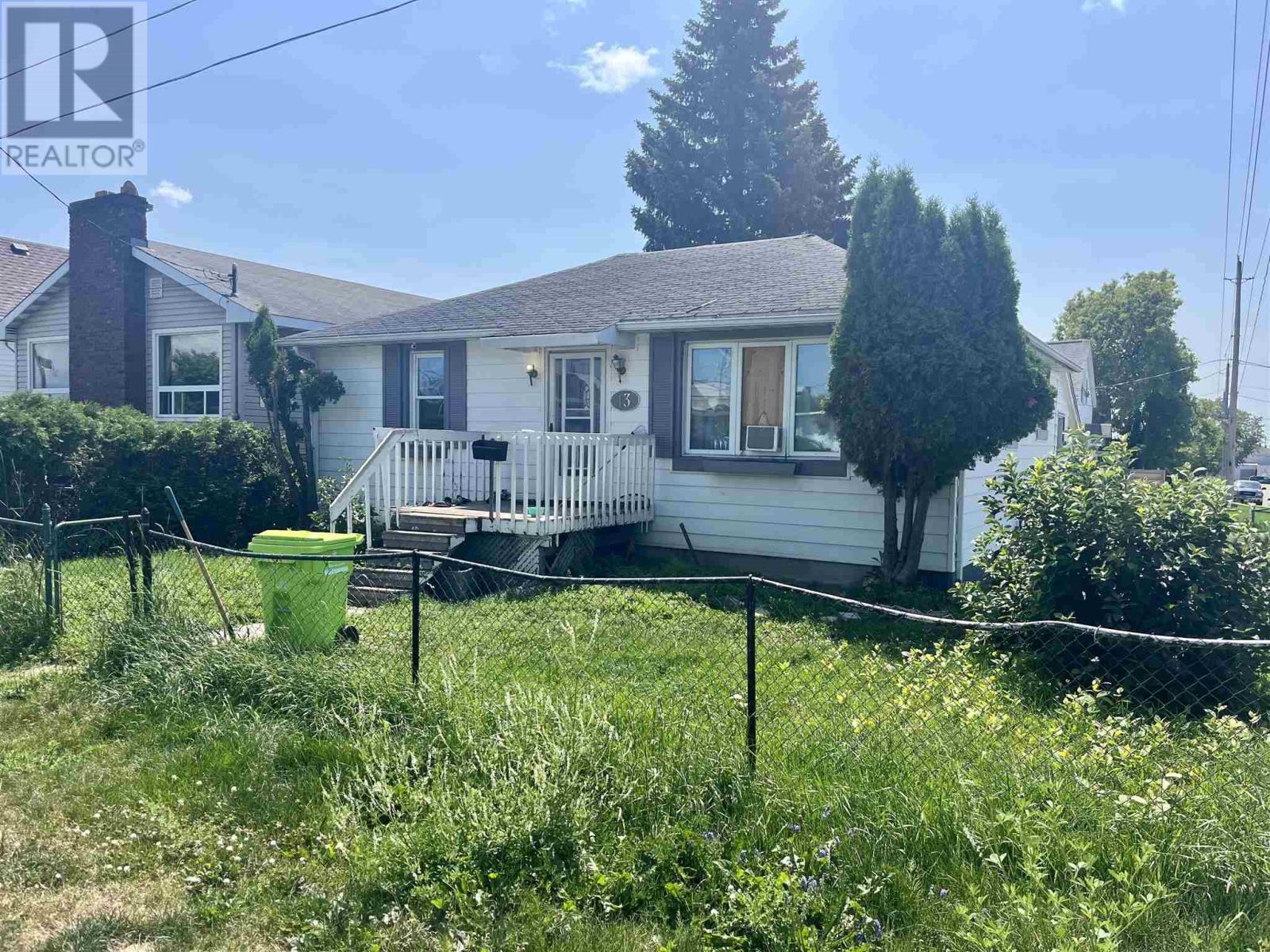 13 Stevens St, Sault Ste. Marie, ON P6B 2N2