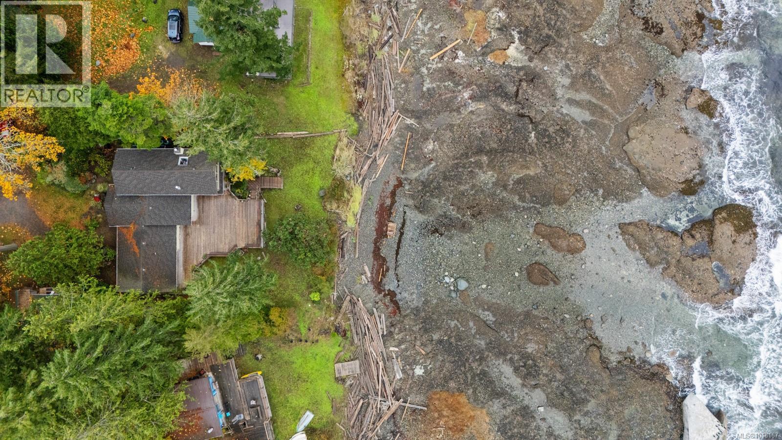 3495 Harwood Rd, Hornby Island, BC V0R 1Z0