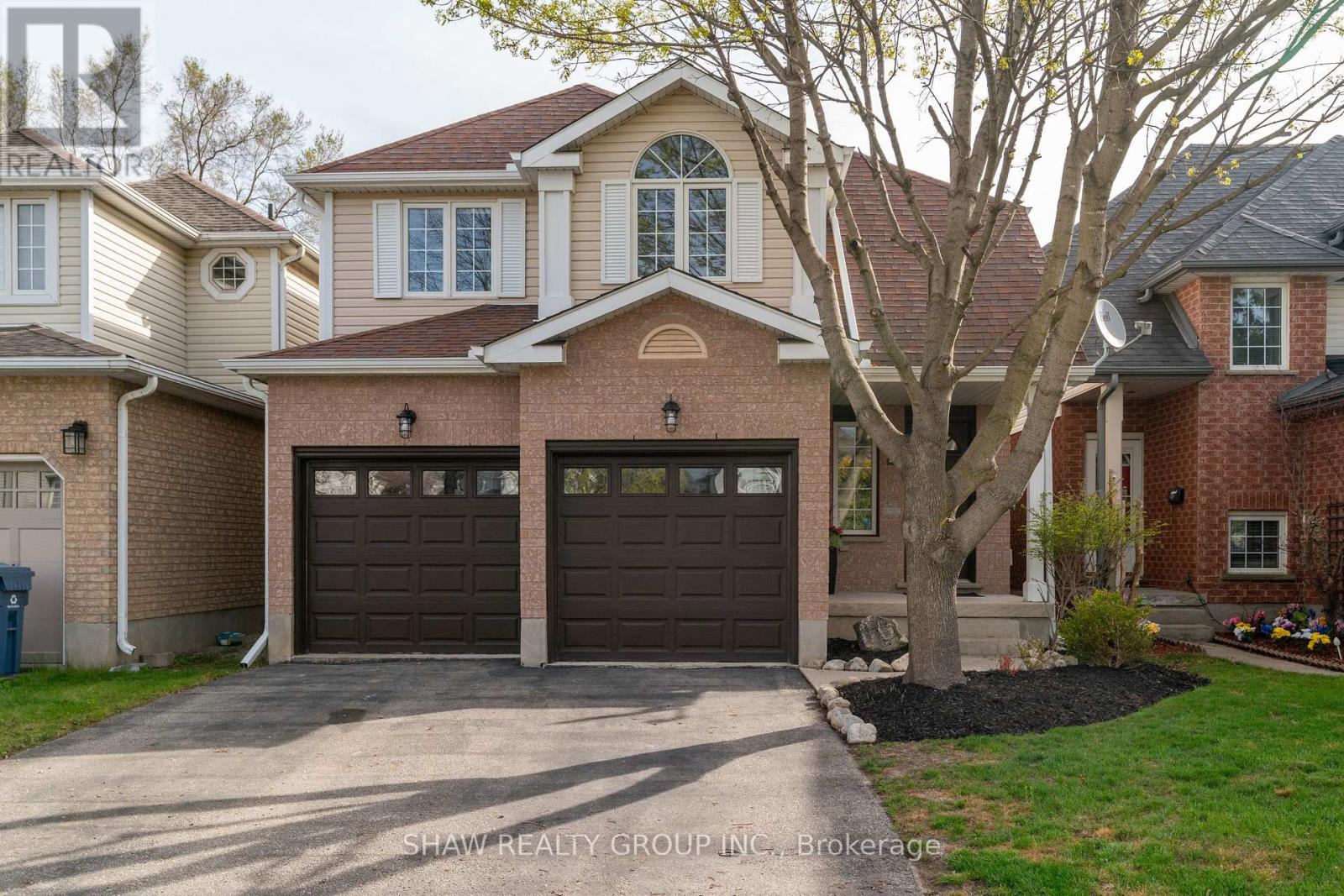 9 Gaw Cres, Guelph, ON N1L 1H8