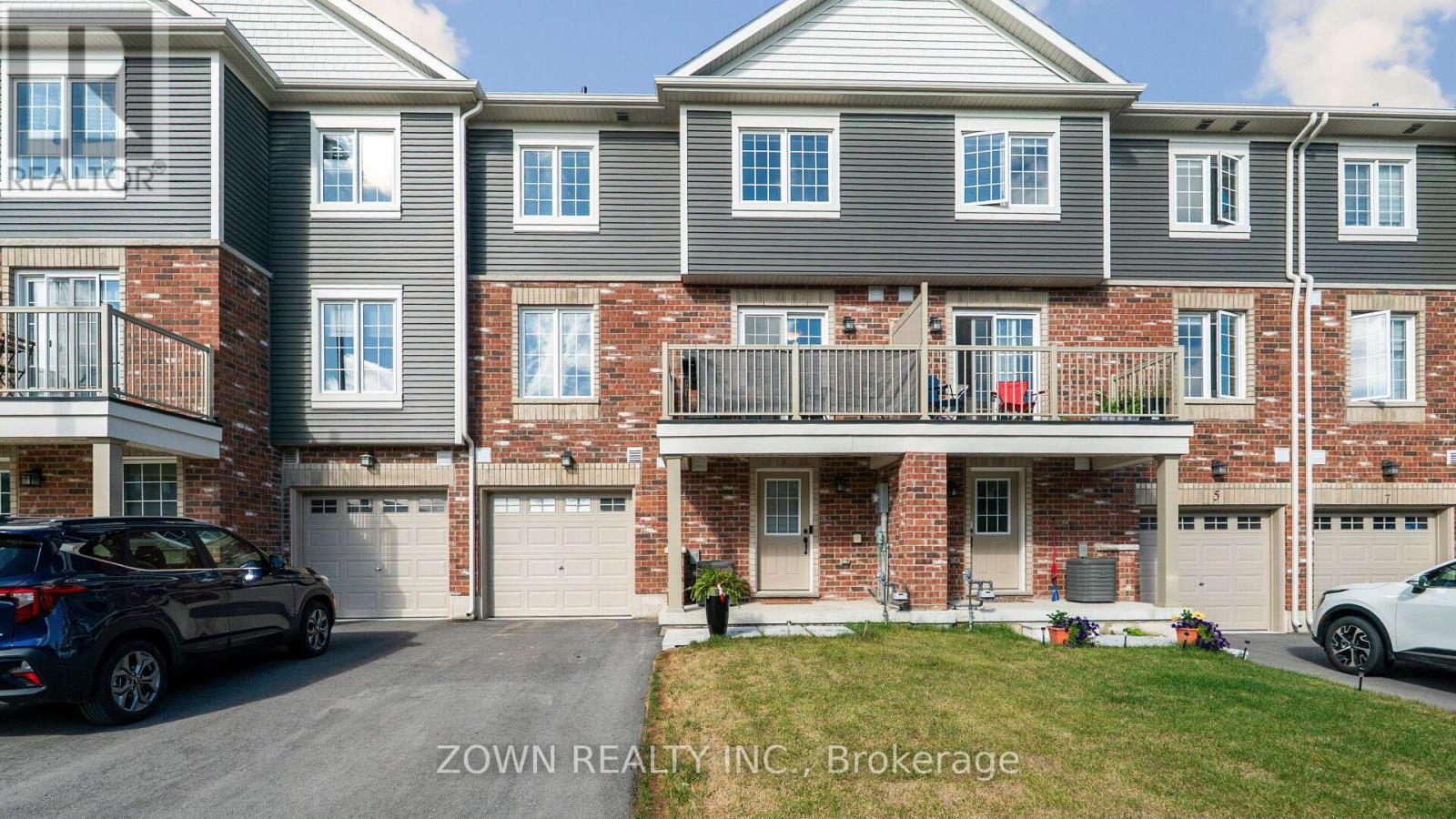 3 Silo Mews, Barrie Innis-shore, ON L9J 0V4