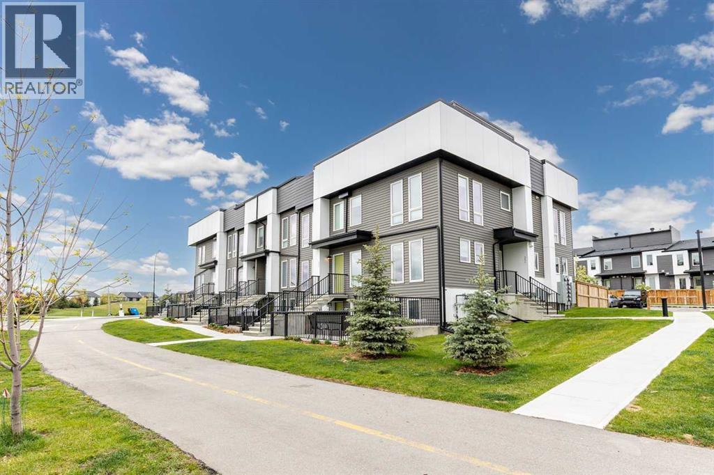 420 Seton Cir SE, Calgary, AB T3M 3H1