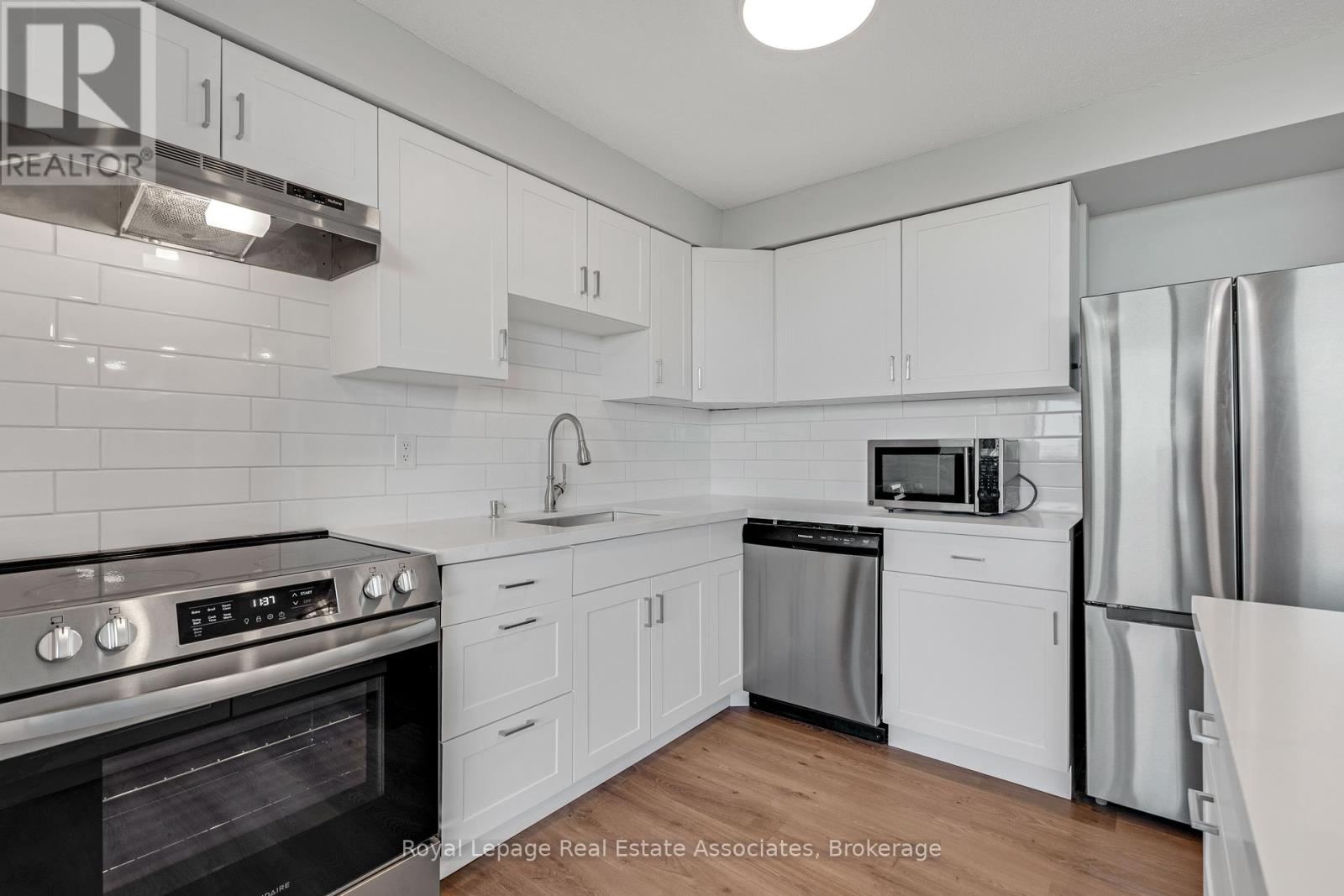 1004 2301 Derry Rd W, Mississauga, ON L5N 2R4