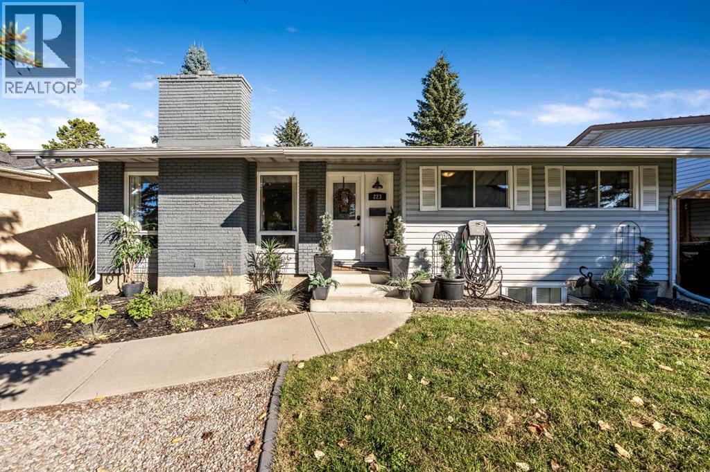 223 Brookpark Dr SW, Calgary, AB T2W 2W7