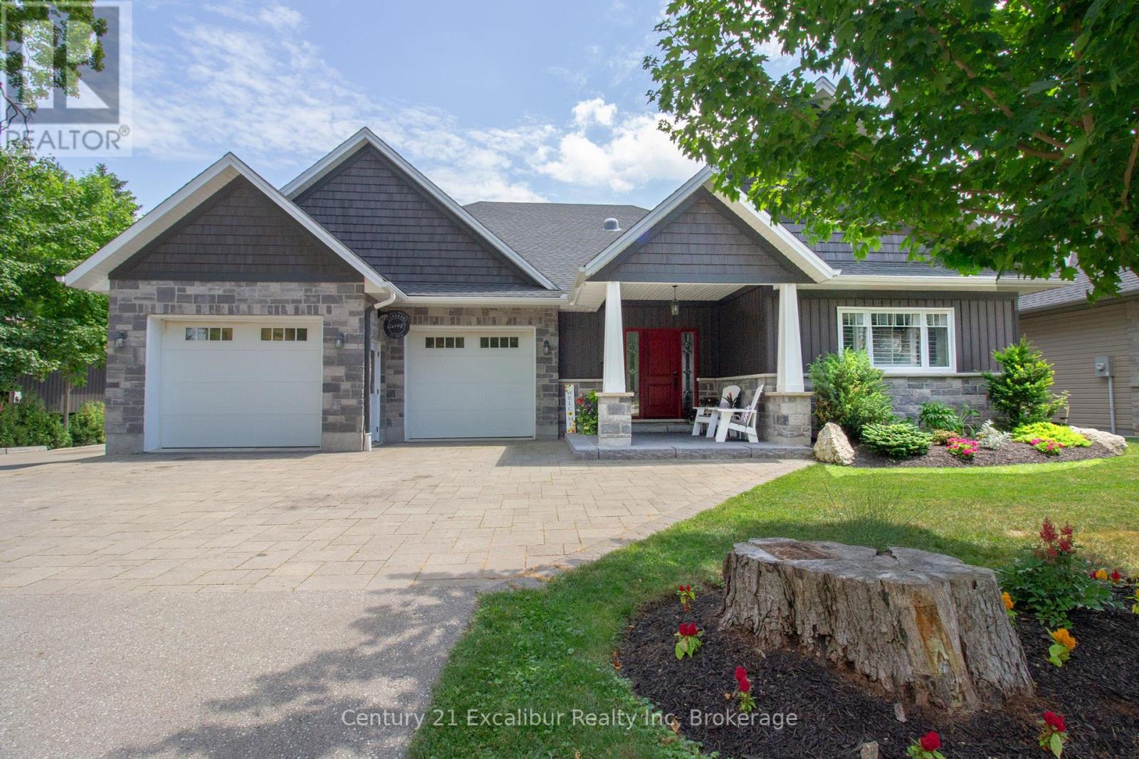 566 St Patrick St E, Centre Wellington, ON N1M 1N2