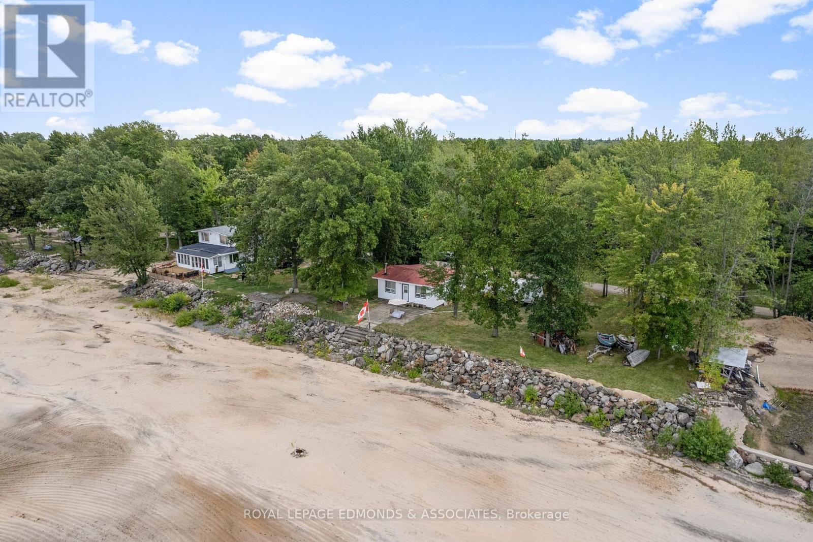 45 Greatview Trl, Whitewater Region, ON K8A 6W2