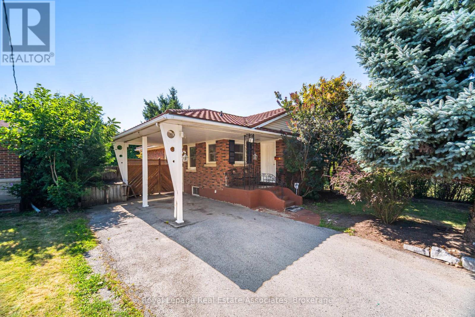 319 Grantham Ave, St. Catharines, ON L2M 5A5