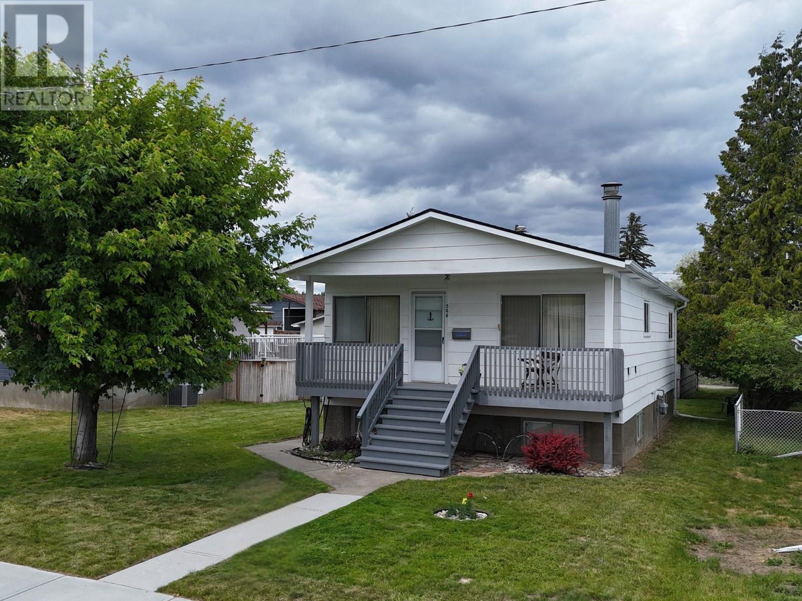 306 6th Street South, Cranbrook, BC V1C 1K8