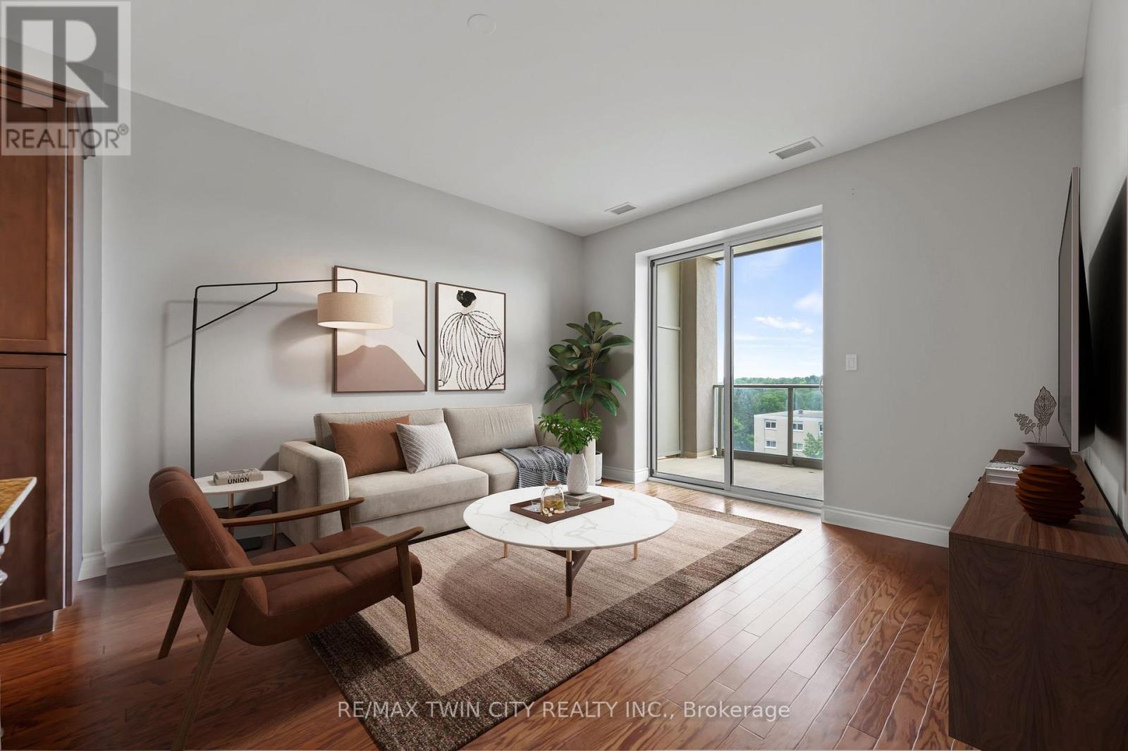 704 223 Erb St W, Waterloo, ON N2L 0B3