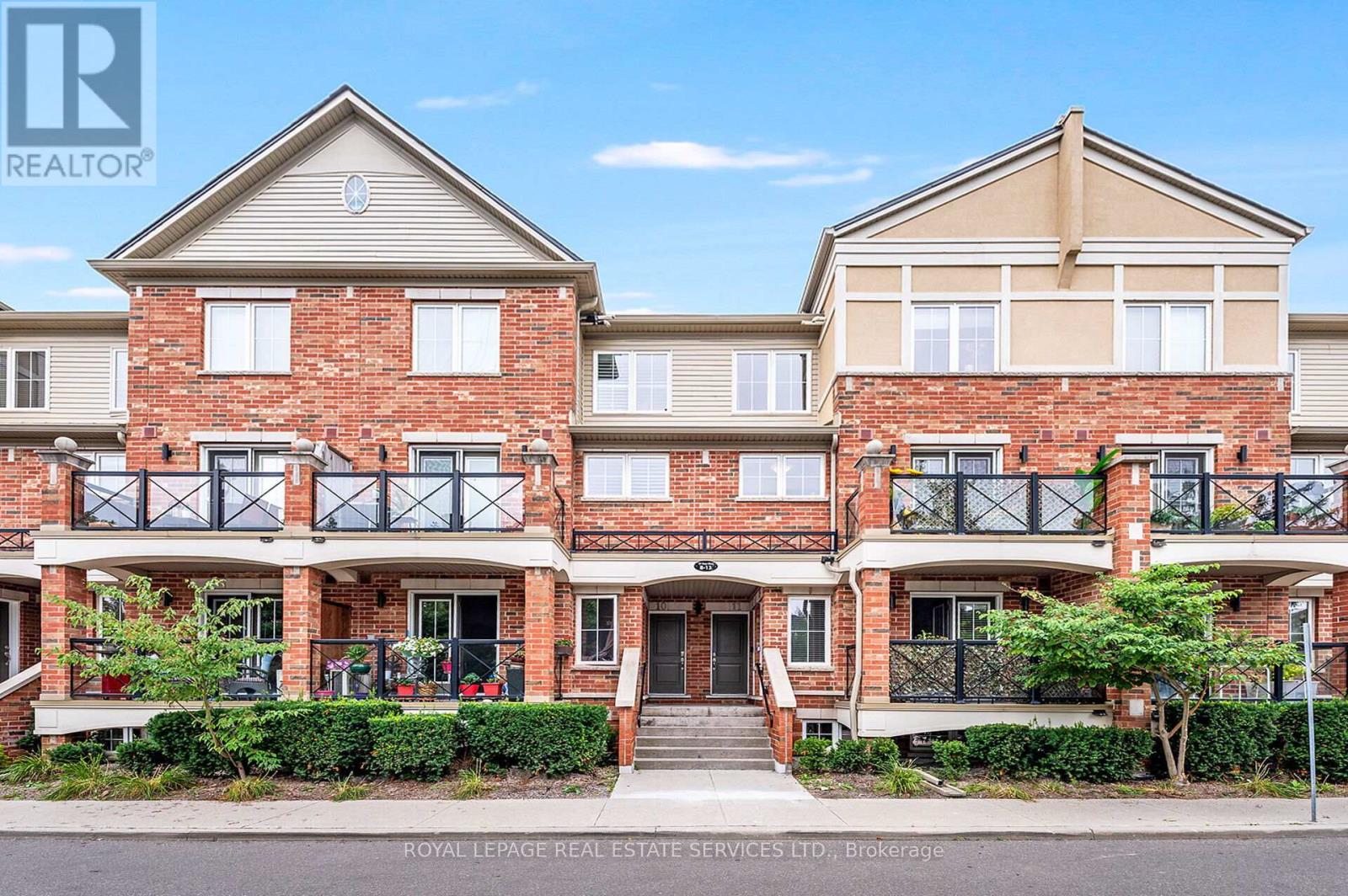 19 Hays Blvd #12 Blvd, Oakville, ON L6H 0H8