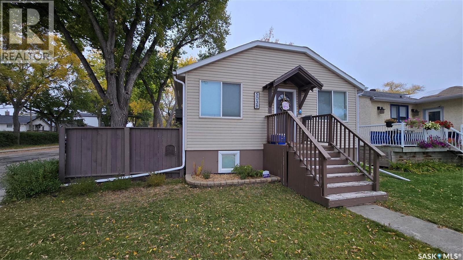 5038 Dewdney Ave, Regina, SK S4T 1B9