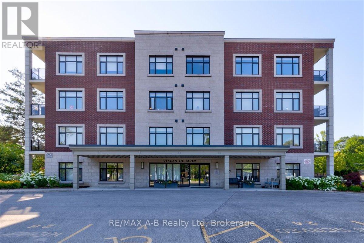 206 255 John St N, Stratford, ON N5A 0G7