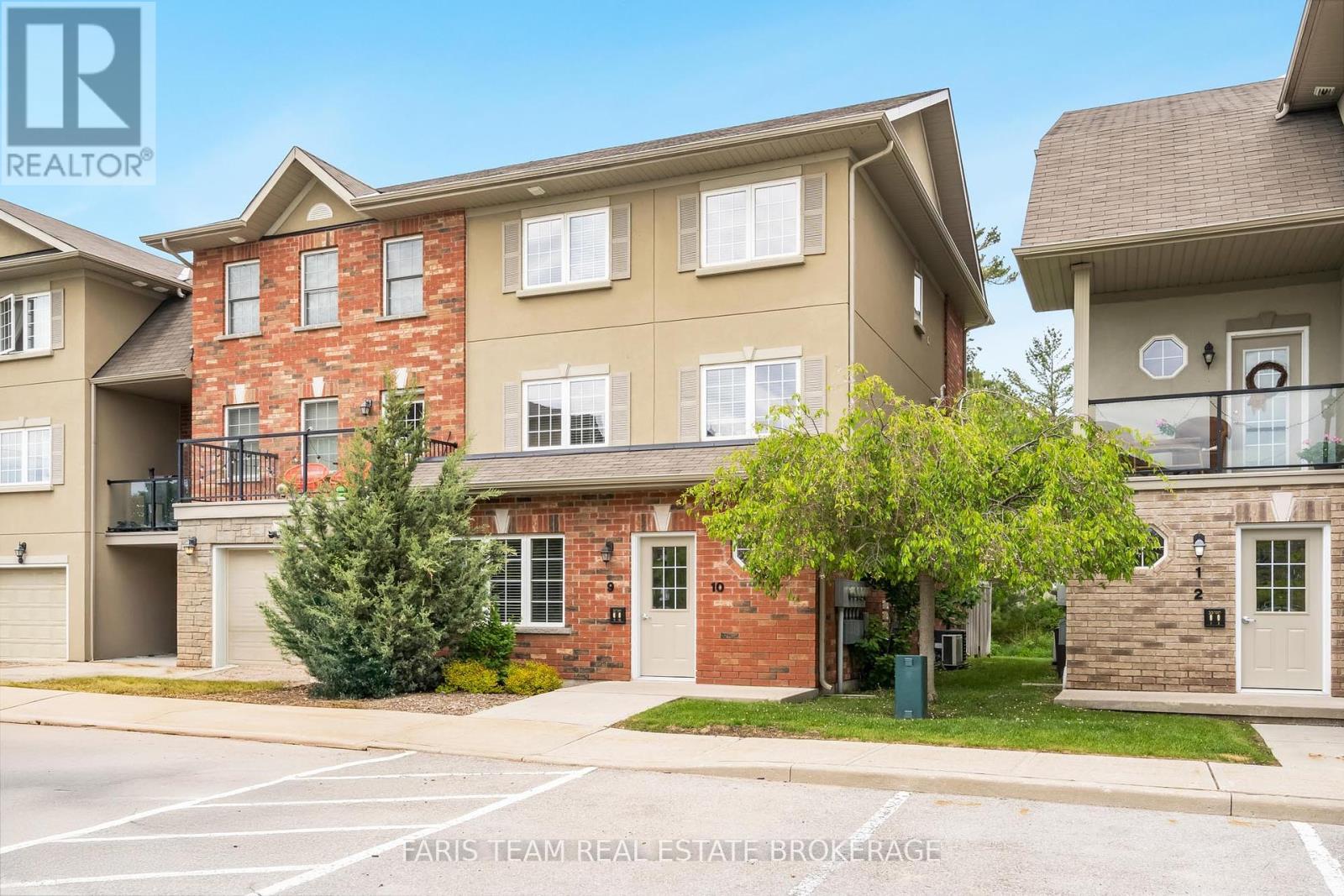 9 57 Ferndale Dr S, Barrie, ON L4N 5W9