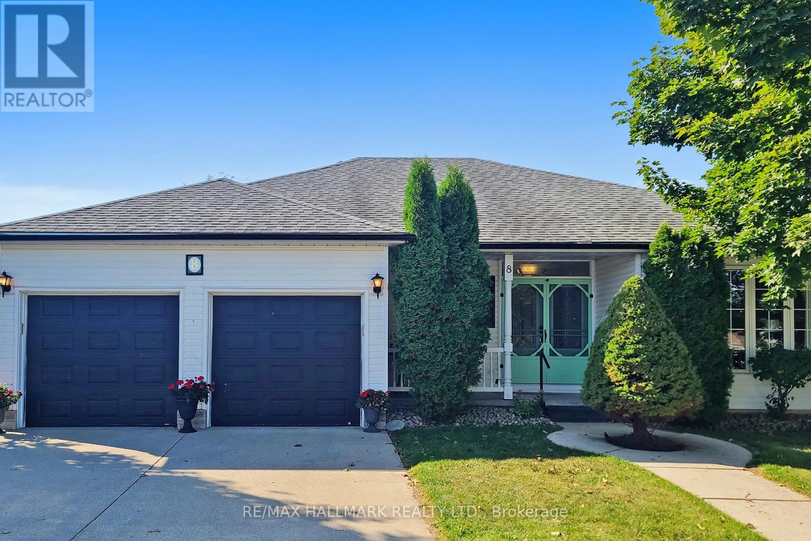 8 Greenfield Pl, Wilmot, ON N3A 2G6