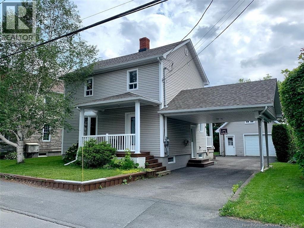 188 Martin St, Edmundston, NB E3V 2N5