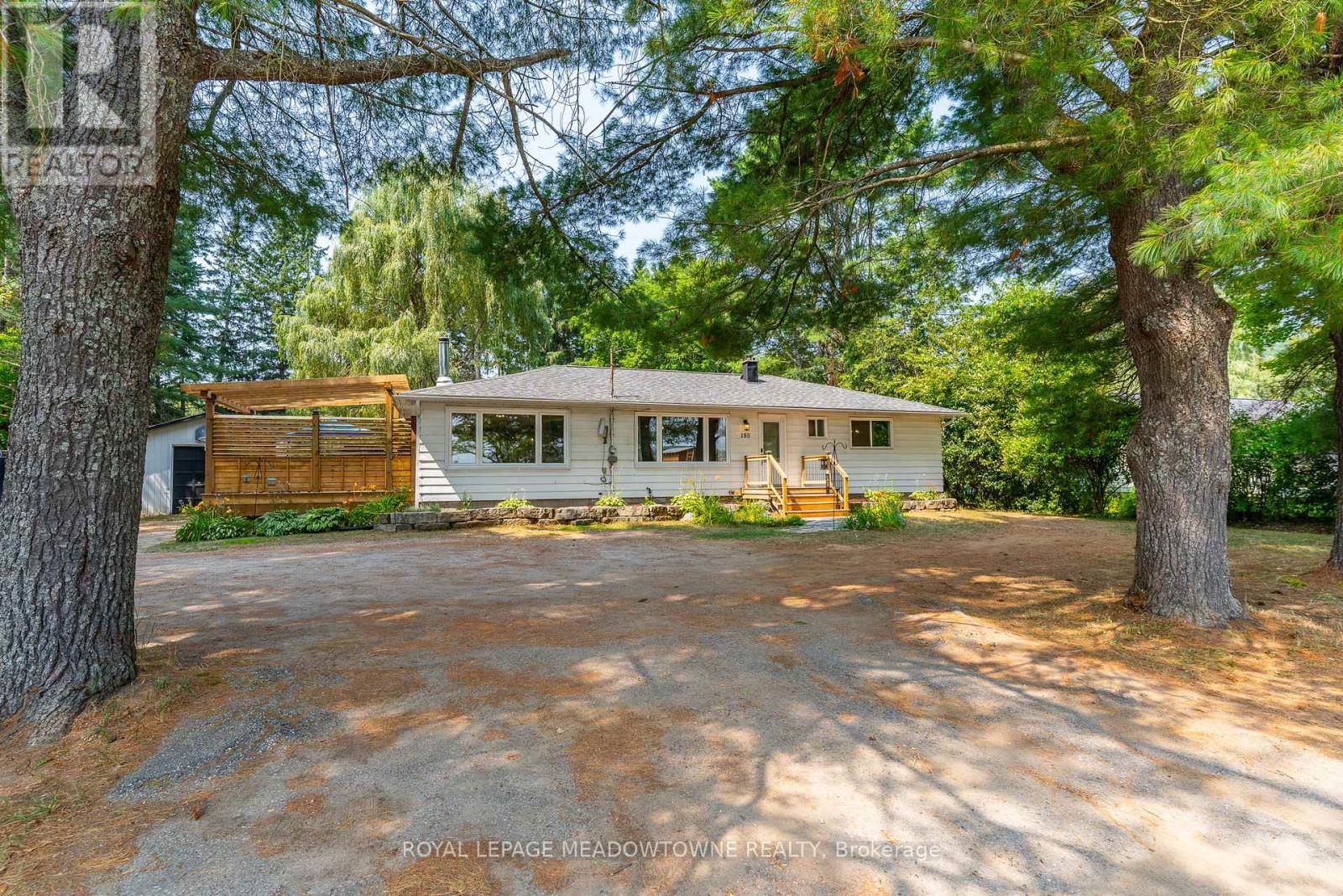 185 Bobcaygeon Rd, Minden Hills, ON K0M 2K0