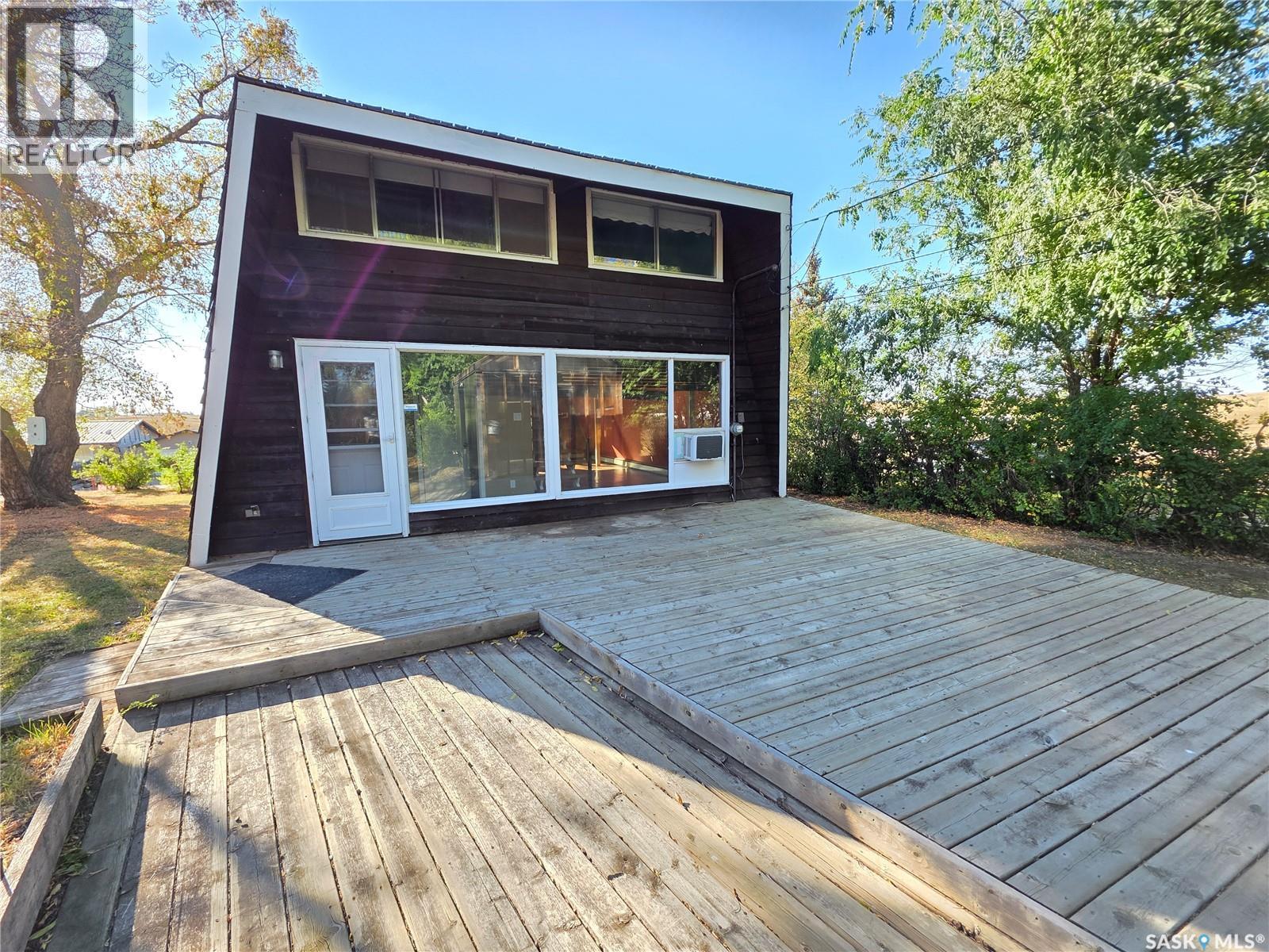 315 Willoughby St, Herbert, SK S0H 2A0