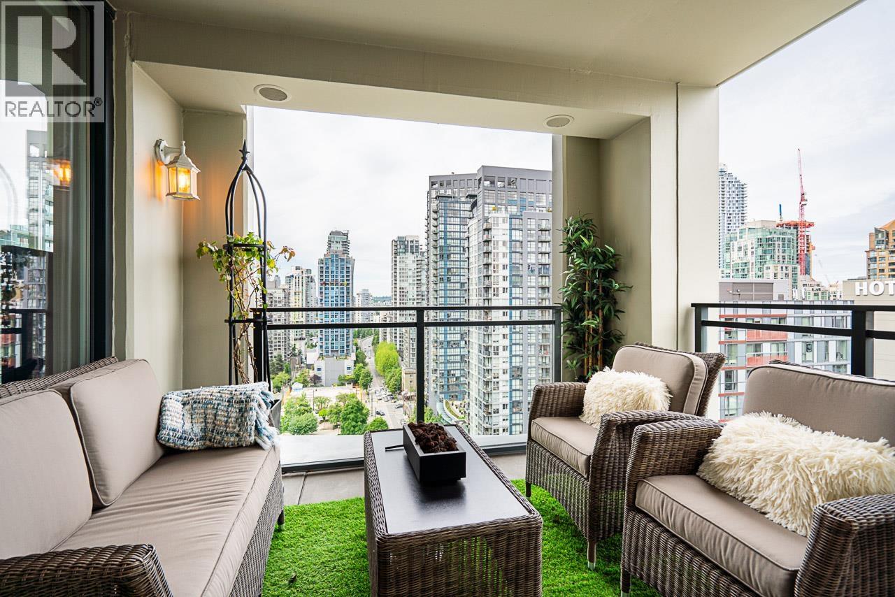 1082 Seymour Street #ph3, Vancouver, BC V6B 1X9
