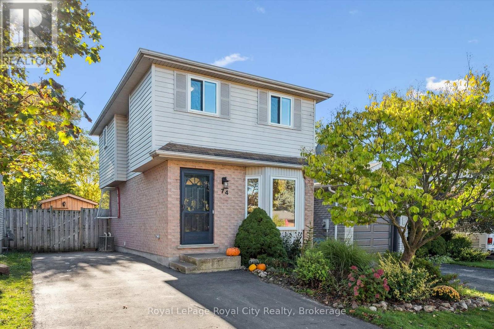 74 Troy Cres, Guelph, ON N1E 6W8
