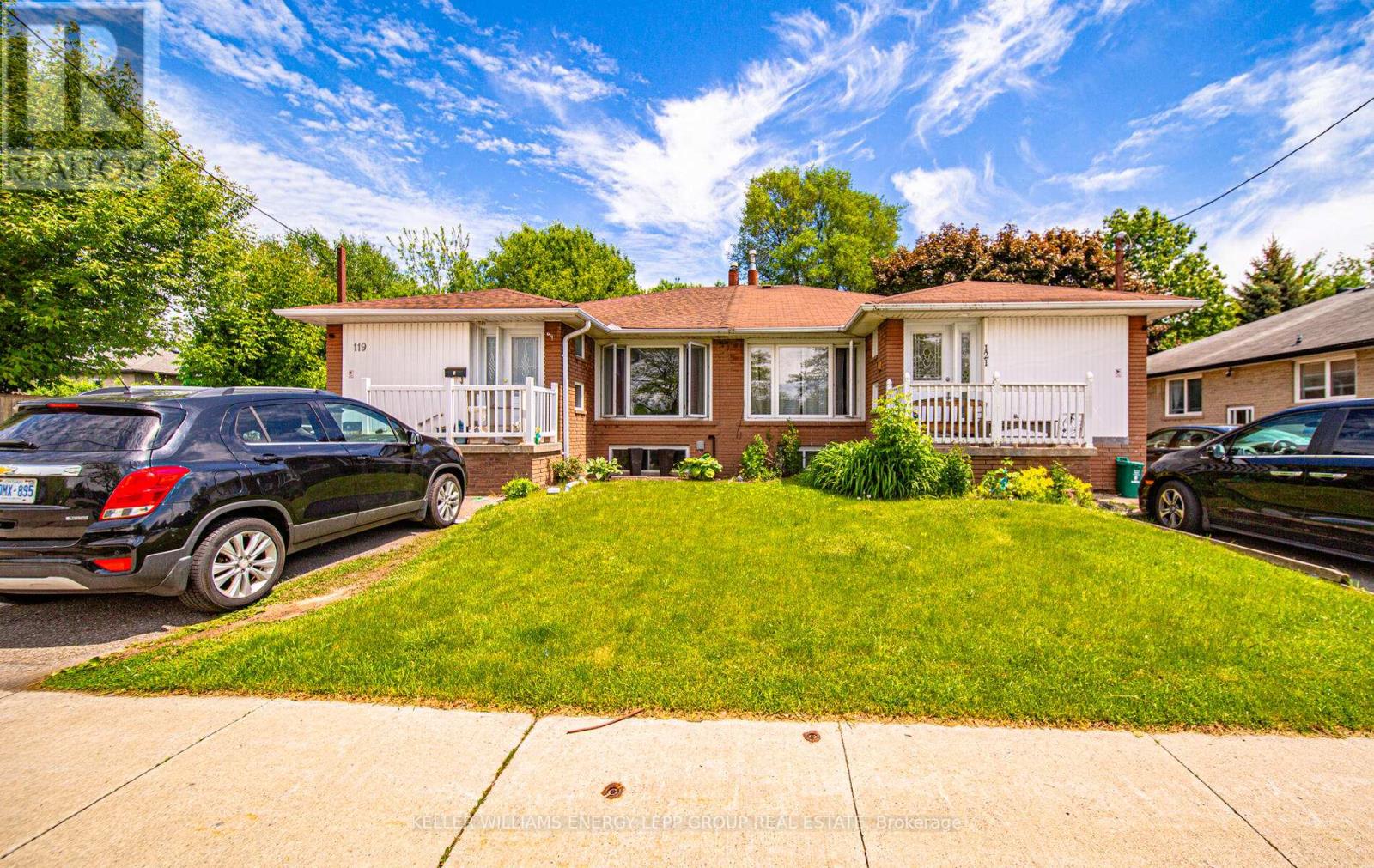 119 121 Lupin Dr, Whitby Downtown Whitby, ON L1N 1X9