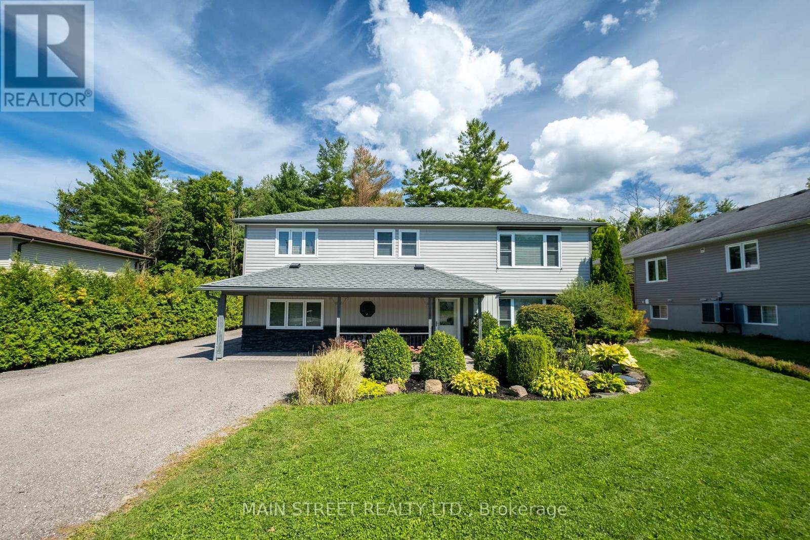 23 Sunnidale Blvd E, Georgina, ON L0E 1L0