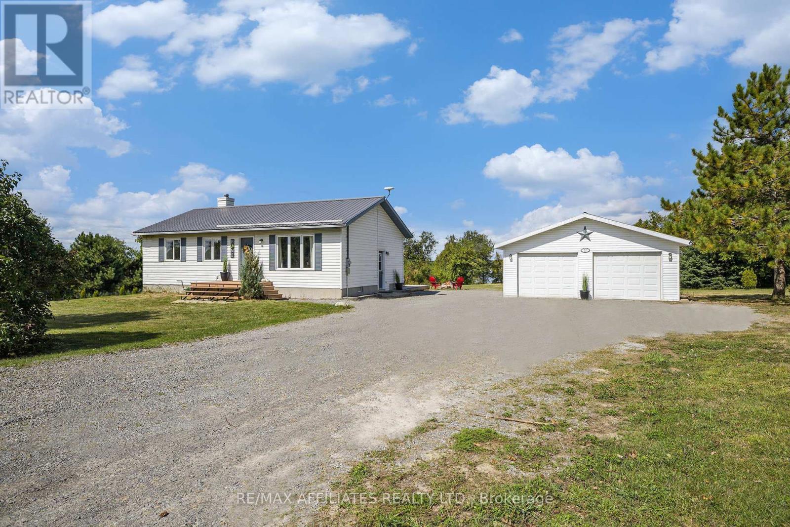 221 Hawley Rd, Merrickville-Wolford, ON K0G 1G0