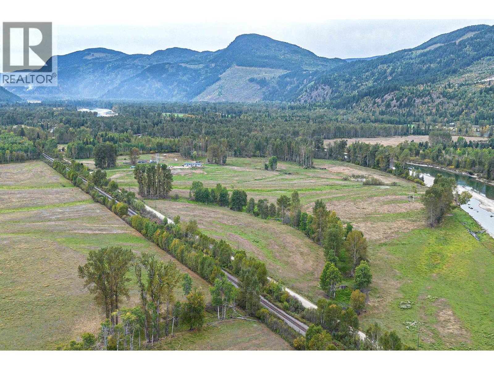 2804 Auldgirth Rd, Clearwater, BC V0E 1N0