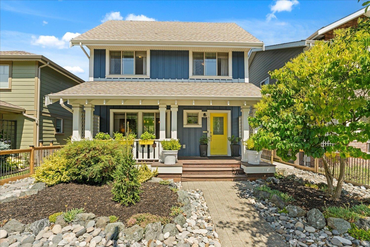 45297 Soowahlie Crescentgarrison Xing, Chilliwack, BC V2R 0S2
