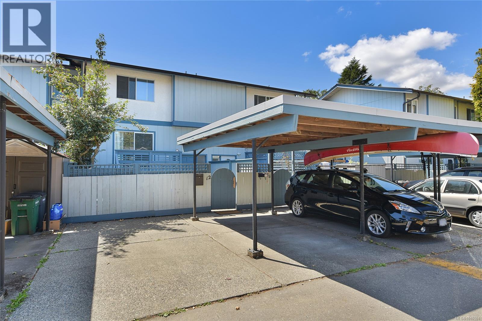 3987 Gordon Head Rd Unit 12 Rd, Saanich, BC V8N 3X4