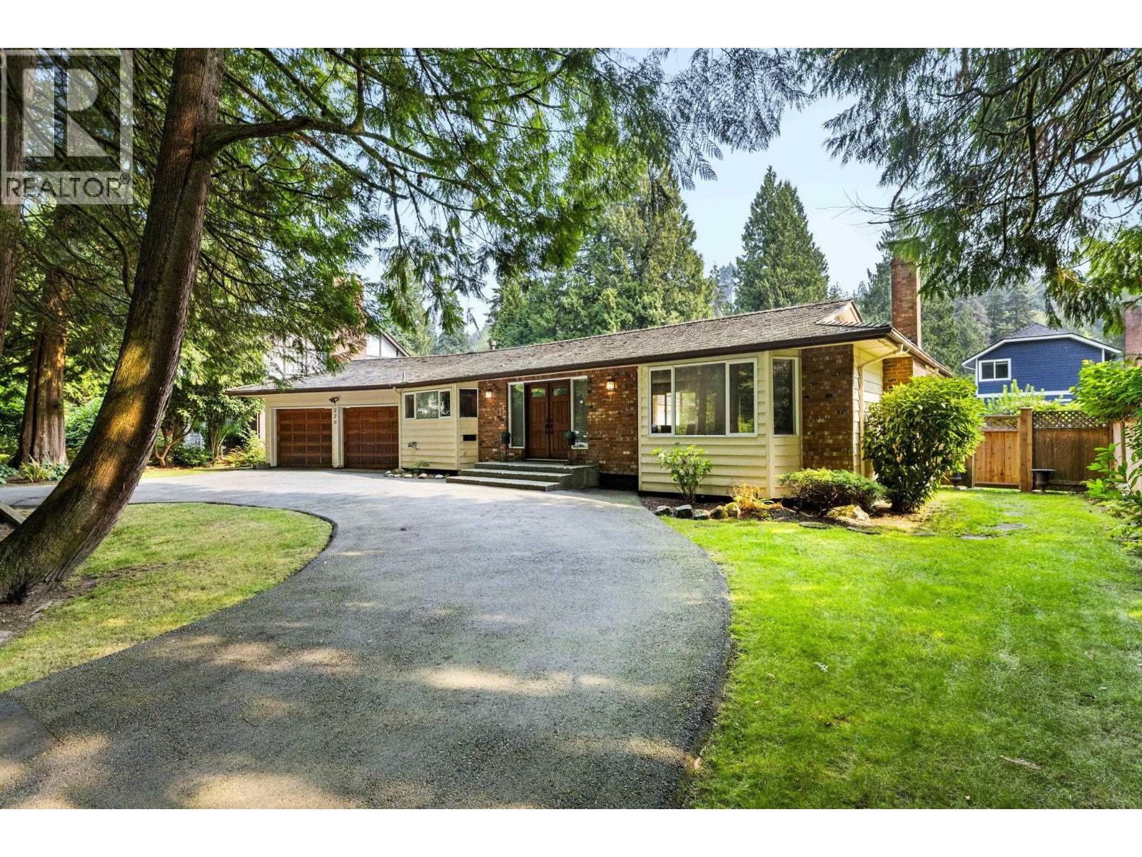 1220 Seymour Blvd, North Vancouver, BC V7J 2J8