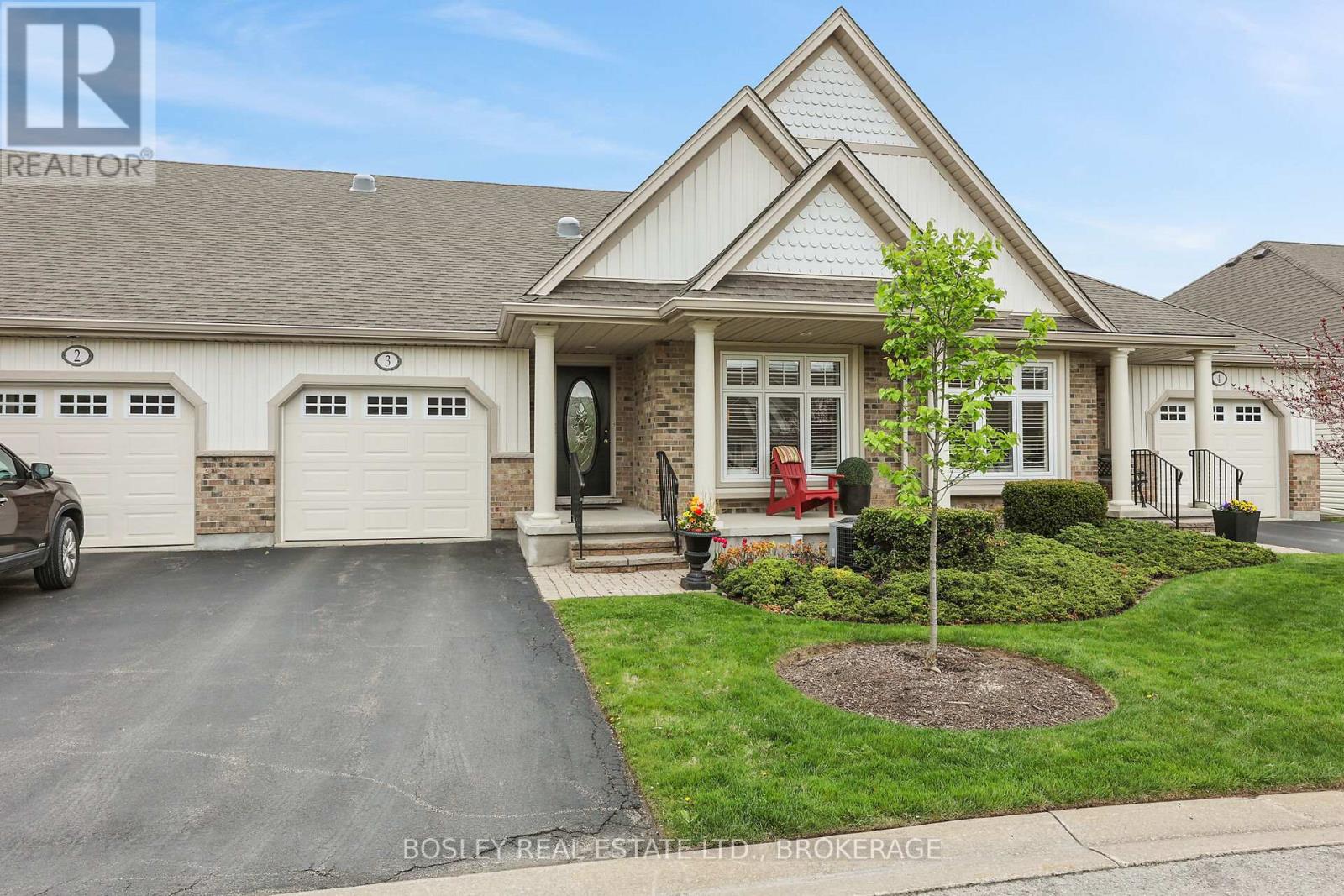 3 21 Loretta Dr W, Niagara-on-the-lake Virgil, ON L0S 1T0