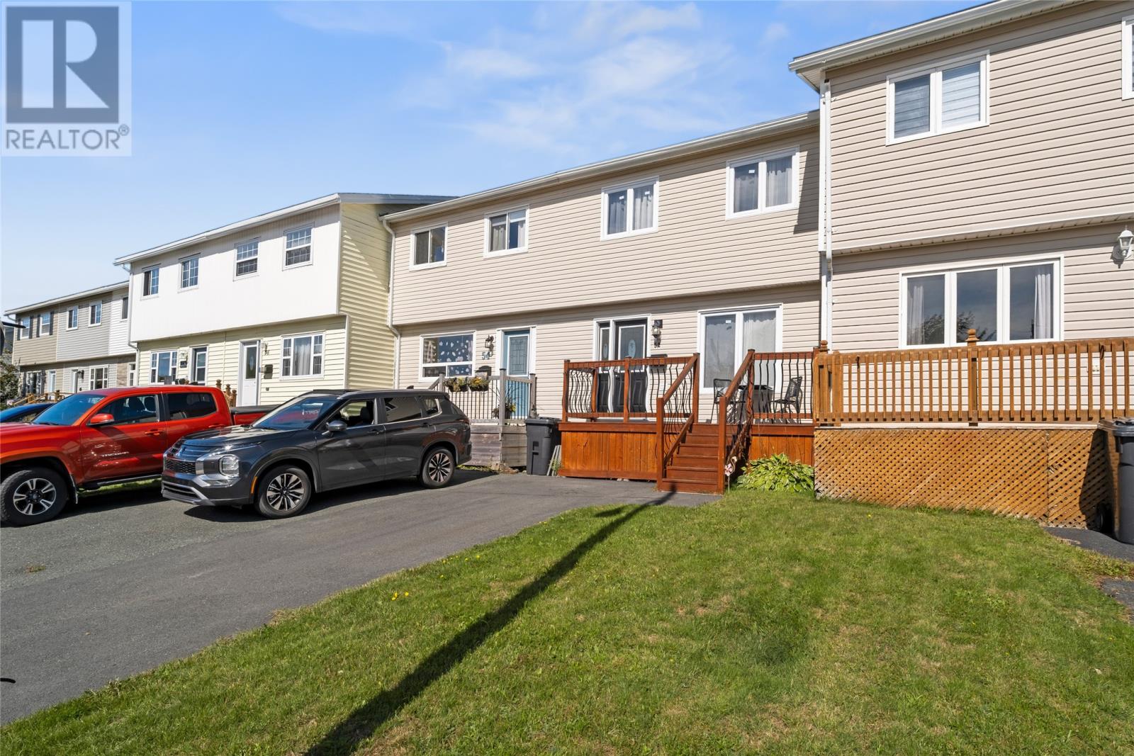 52 Lindbergh Cres, Mount Pearl, NL A1N 2E6