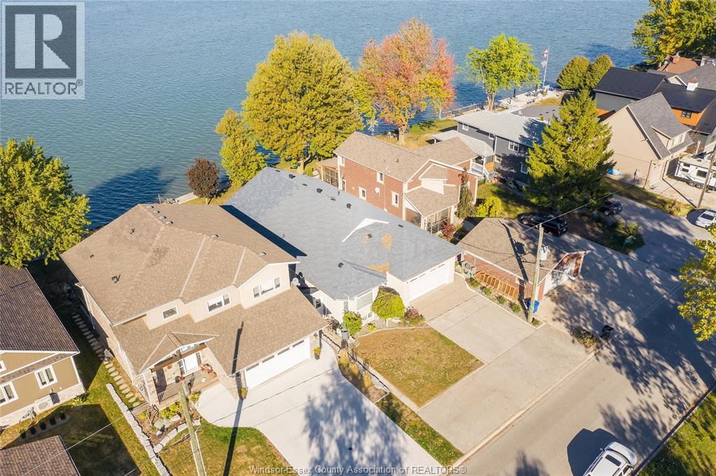 1266 Shoreline Ave, Lakeshore, ON N0R 1A0