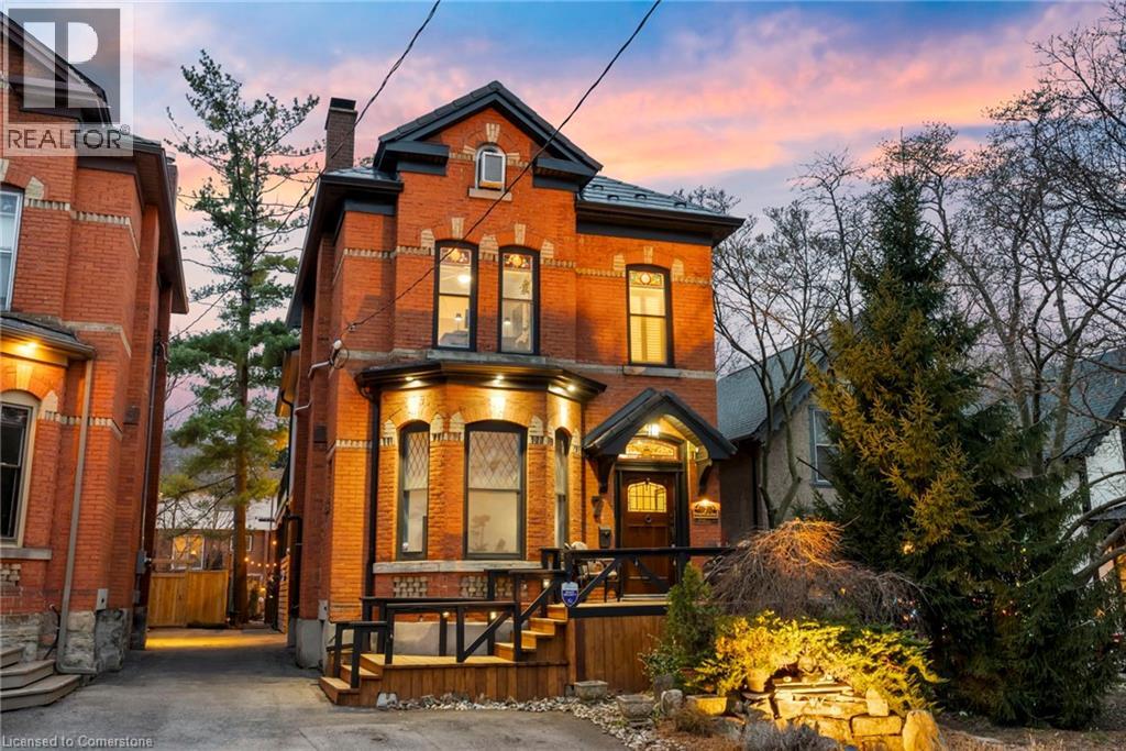 7 Homewood Ave, Hamilton, ON L8P 2M1
