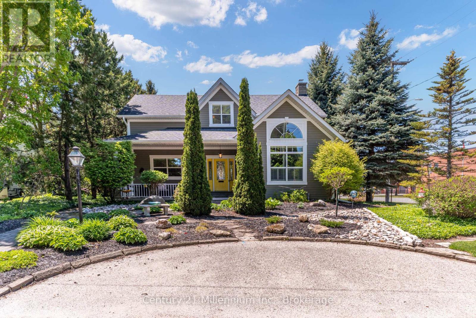 210 Minnesota St, Collingwood, ON L9Y 3S5