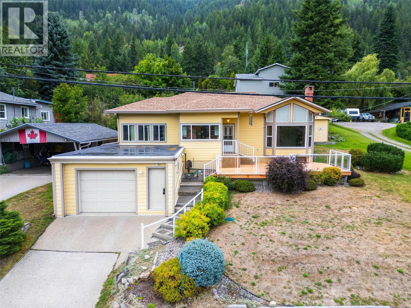 629 Johnstone Rd, Nelson, BC V1L 6H8