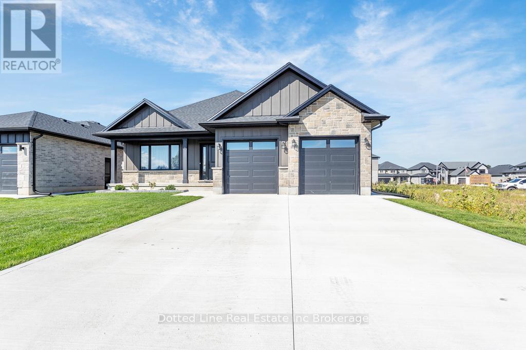 18 Walnut Dr, Tillsonburg, ON N4G 5S2