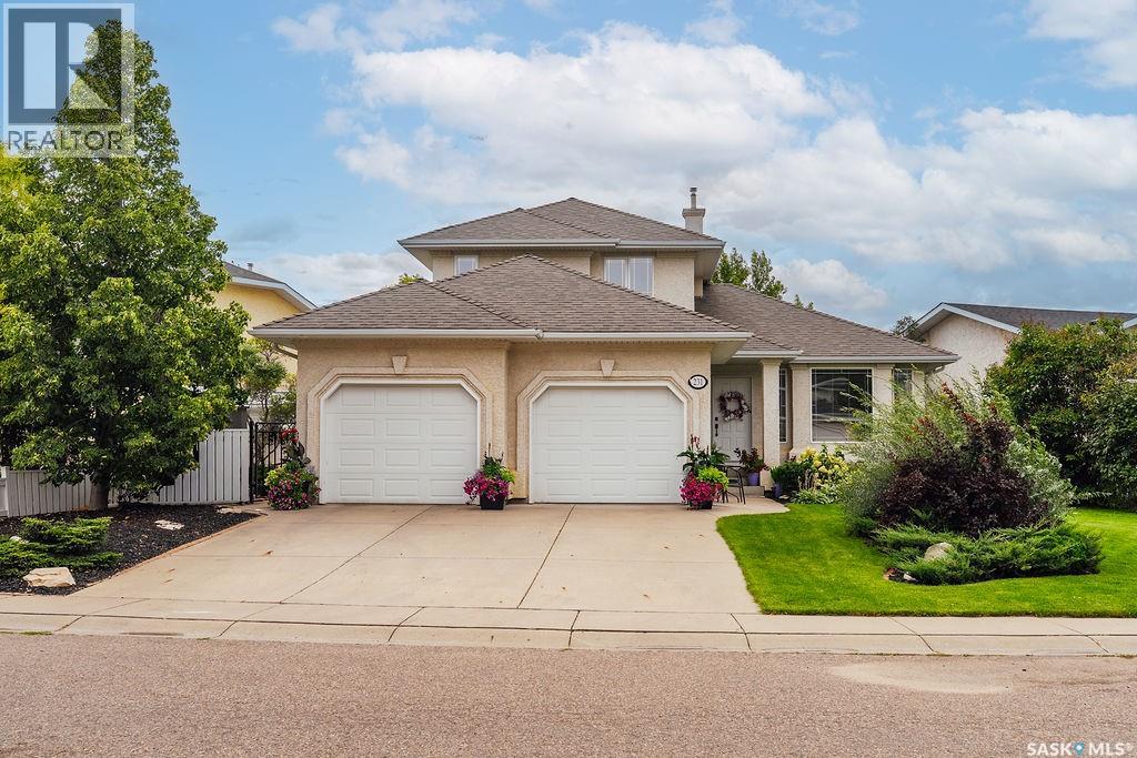 231 Brookmore Ln, Saskatoon, SK S7V 1C2