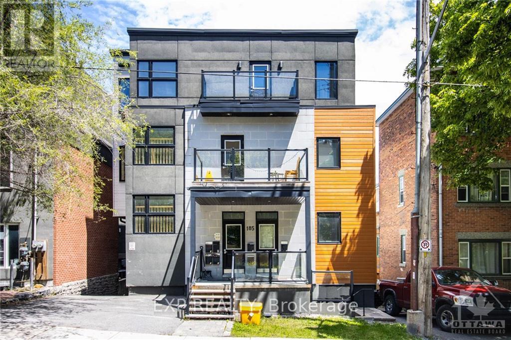 185 Henderson Ave, Ottawa, ON K1N 7P7