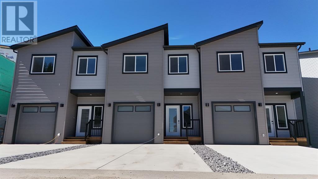 326 Boutin Ave #b, Hinton, AB T7V 0B4