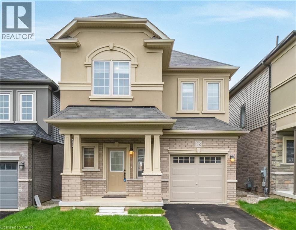 32 George Brier Dr W, Paris, ON N3L 0L3